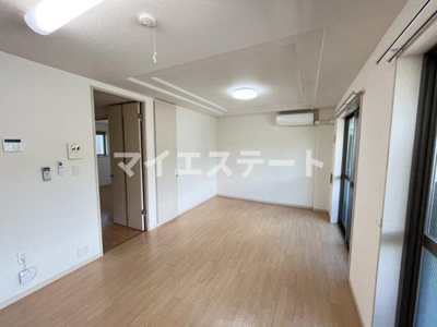 【洋室】 | M・コンフォール