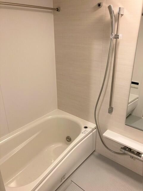 コートラクリア人形町の浴室