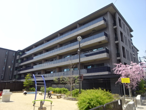 ライオンズ嵯峨天龍寺若宮西の邸