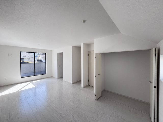 広島市安佐南区安東４丁目の新築一戸建の洋室