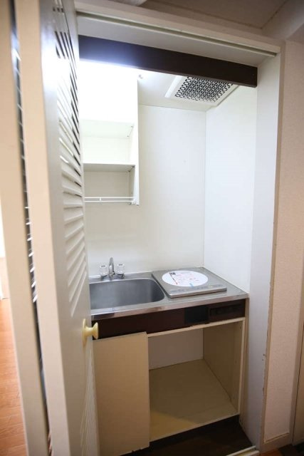 パシフィック松陰神社前　分譲賃貸　角部屋　オートロックのキッチン