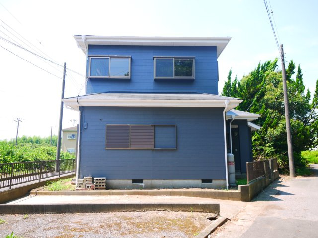 山武郡横芝光町木戸　中古戸建の外観|内外装リフォーム済み令和7年6月 閑静な分譲地内 キッチン・トイレ・洗面台新品 ４LDK