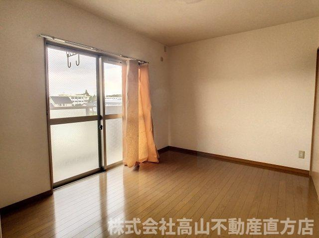 リシェス有田の洋室