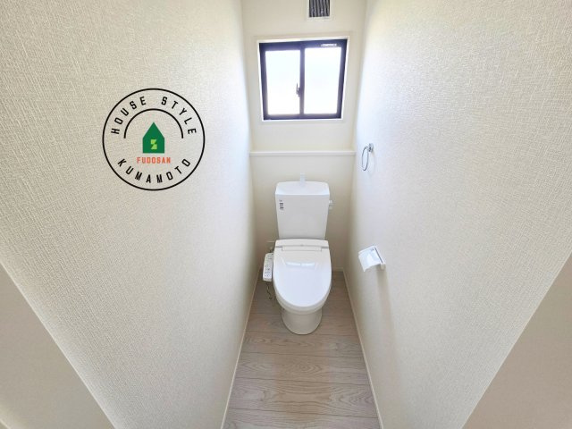 熊本市南区城南町碇第4-1棟（4号棟）のトイレ|温水洗浄便座を完備しております。