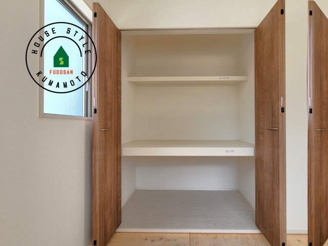 熊本市南区城南町碇第4-1棟（4号棟）の内観：施工例|収納には困りません。