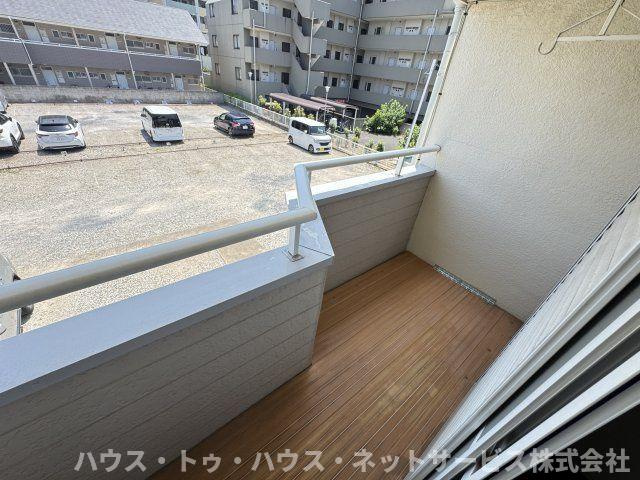 テラス・ボ・ヌールB棟のバルコニー