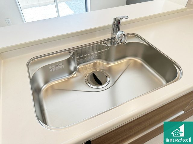 小野市本町　新築一戸建ての設備|広々としたシンクで食器洗いも楽々！
