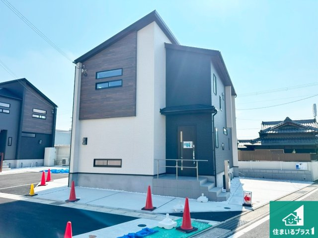 小野市本町　新築一戸建ての外観|安心の10年保証！外観を美しく保ち、雨水で汚れを落とします！気になることがありましたら、お気軽にお問い合わせください！