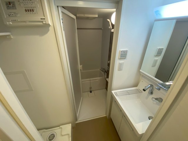 Alivis船橋夏見の玄関