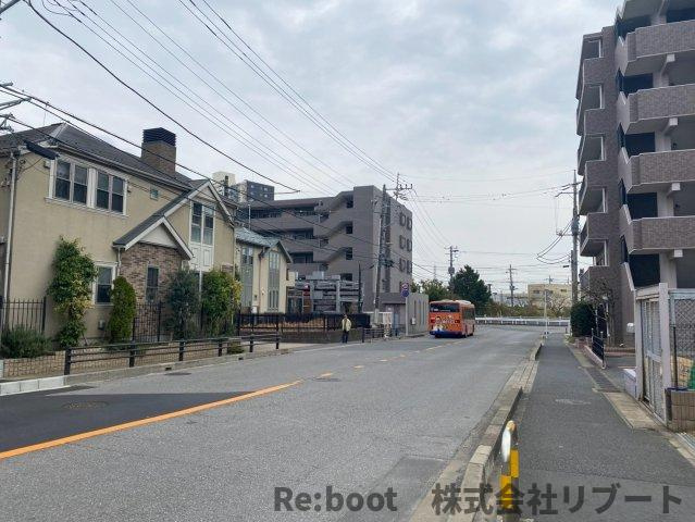 Alivis船橋夏見の駐車場