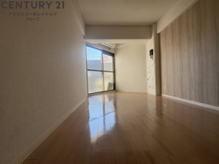 コート・サラ2の居間