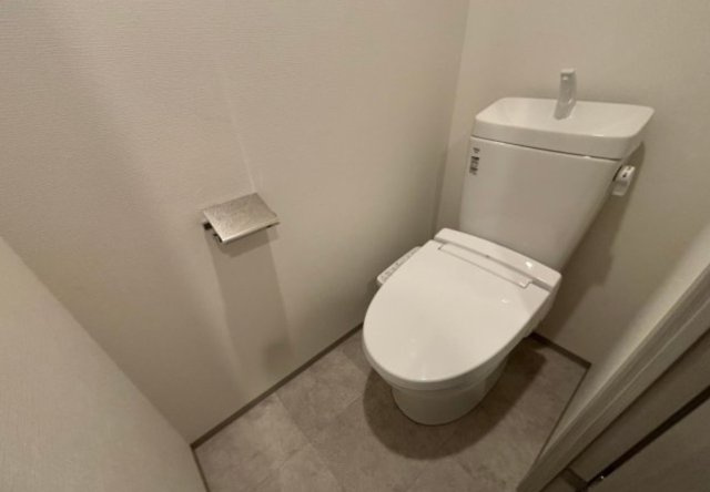 ★当社HP限定物件★大阪府吹田市新築1棟売りマンションのトイレ