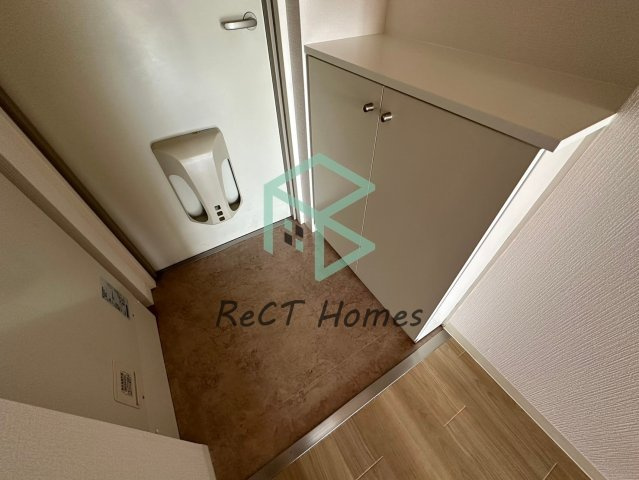 姫路市東延末２丁目の賃貸マンションの玄関