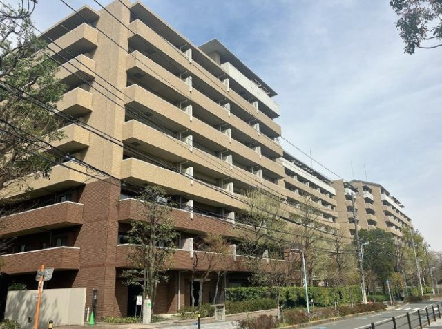 ファミールグラン高井戸デュープレックスの外観