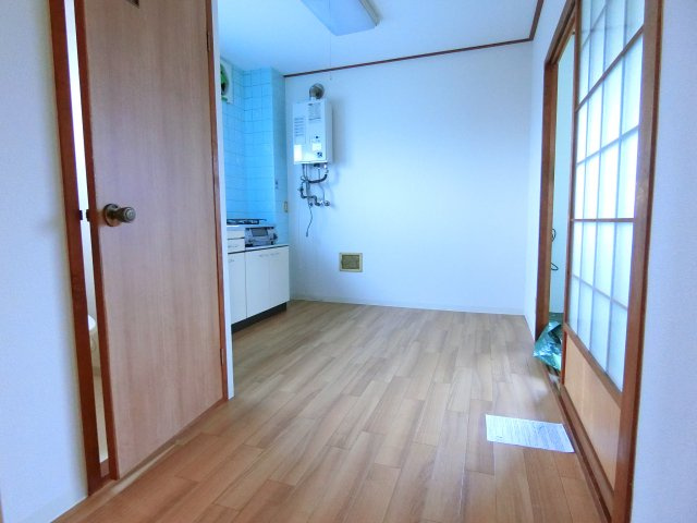 【居間・リビング】 | 丸栄マンション