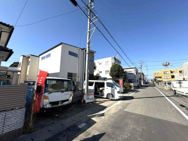 駿河区みずほ２丁目　新築一戸建て　全２棟　2号棟の前面道路含む現地写真