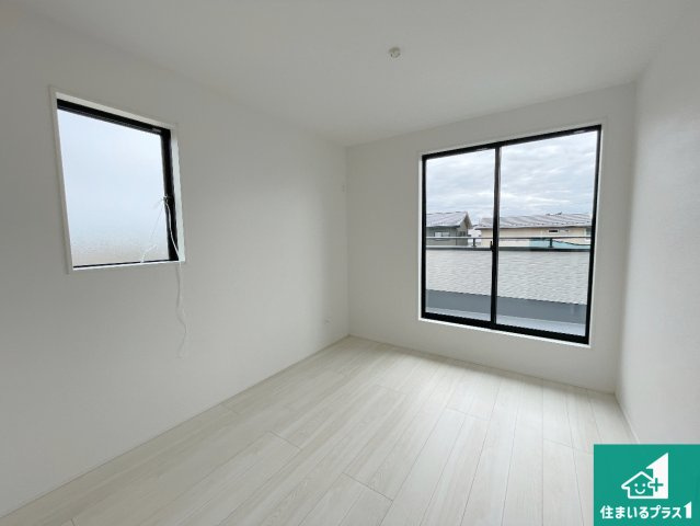 大津市下阪本　第3期　新築一戸建ての外観|周辺は落ち着いた街並みの住宅地！子育てがしやすい住環境です！まだ未完成ですが、現地でしかわからない事もございます。是非一度ご覧ください。