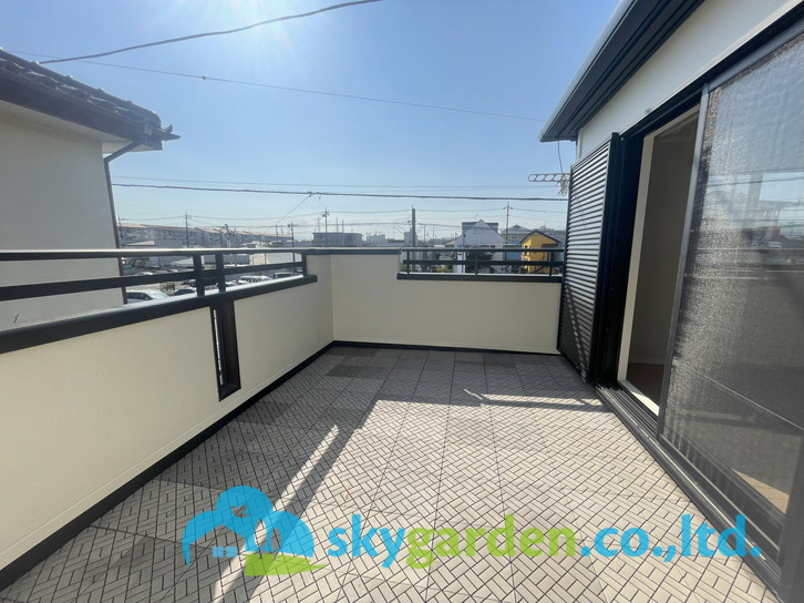 茅ヶ崎市高田4丁目　中古戸建のバルコニー