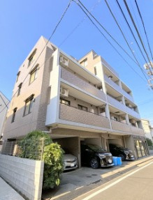 【外観】 | コンフォール中野 | 鉄筋コンクリート造のがっちりとした建物。