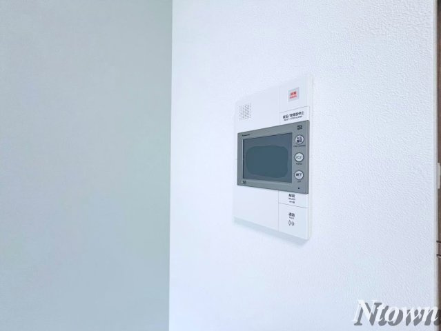 【セキュリティ】 | プレサンス太閤通ファシール | モニター付きインターホンです。