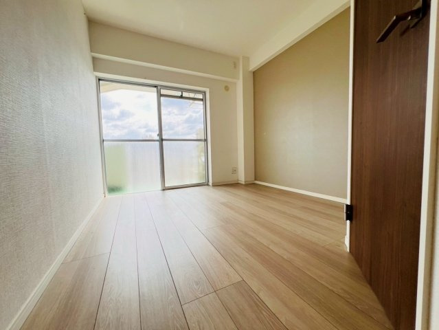 池袋第2ヒルハイムの洋室|明るい洋室です