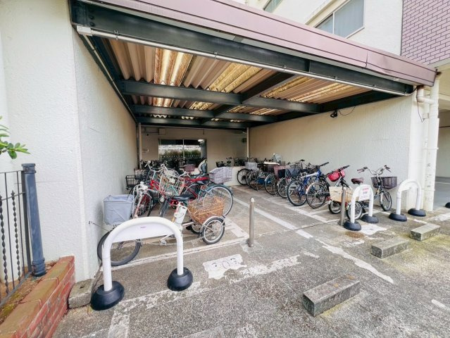 池袋第2ヒルハイムの駐輪場