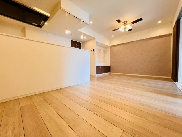 池袋第2ヒルハイムの居間・リビング|ゆったりとした居間です