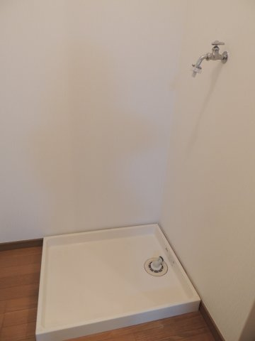 アーバンヒル広川【キャッシュバック対象物件】の洗面所|スペースが確保できる洗面所です