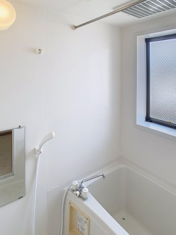 アヴェニールⅡの浴室