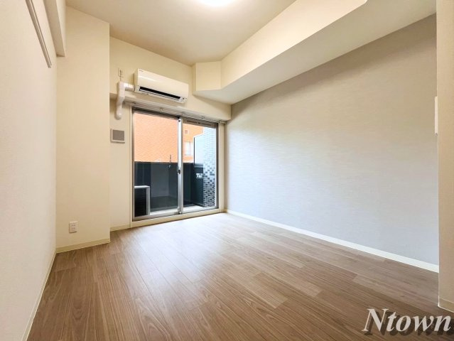 【居間・リビング】 | プレサンス名古屋駅ゲート | こちらのリビングで趣味の時間をお楽しみください