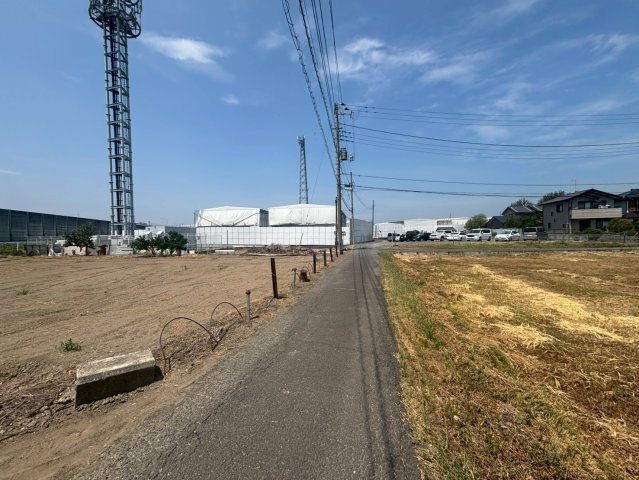 川越市豊田本　建築条件なし売地　西武新宿線『南大塚駅』徒歩27分　【大東東小学区】の前面道路含む現地写真