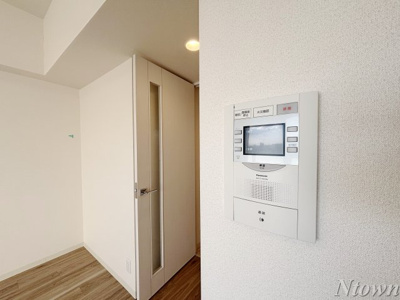 【セキュリティ】 | プレサンスNAGOYA本陣 | モニター付きインターホンです