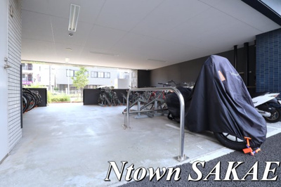 【その他共用部分】 | プレサンスNAGOYA本陣 | オートバイ駐輪場です
