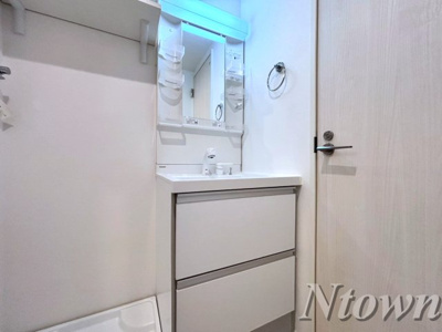 【独立洗面台】 | ハーモニーテラス佐古前町Ⅱ | 独立洗面台あり、毎朝おしゃれに忙しい女性の方におすすめです