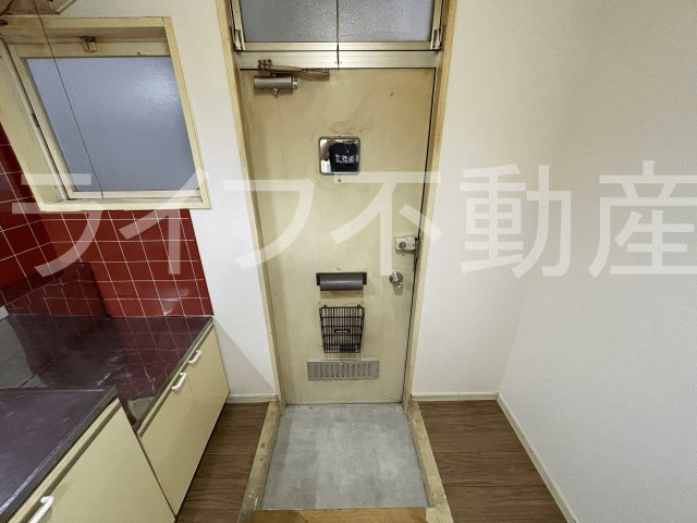 レオハイツ若江の玄関|毎日通る玄関はこちらです