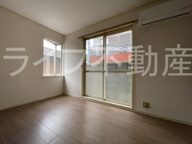 レオハイツ若江の居間・リビング|ゆったりとした居間です