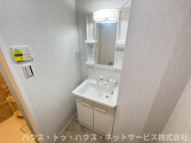 ラフィーナー松戸の独立洗面台