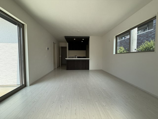 明石市天文町２丁目新築戸建２号棟の居間・リビング