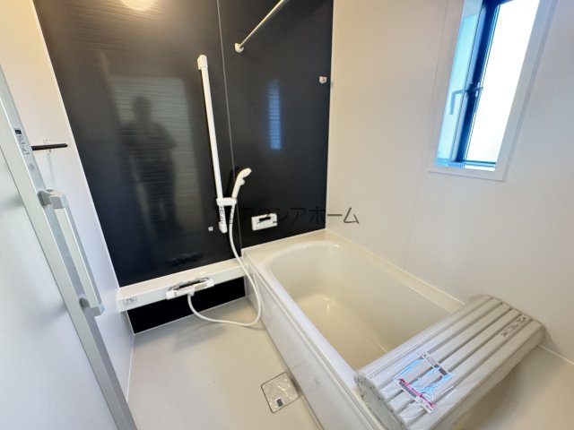 入間市新光・全2棟　新築一戸建　1号棟　～北西角地～の浴室|1坪サイズ・浴室乾燥機付ユニットバス