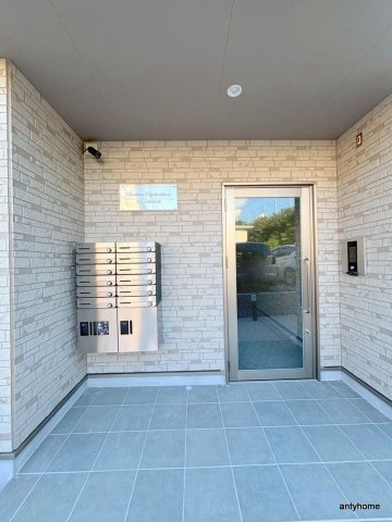 ボヌール緑地公園　仲介手数料無料のエントランス