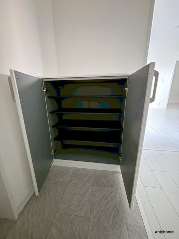 ボヌール緑地公園　仲介手数料無料の収納