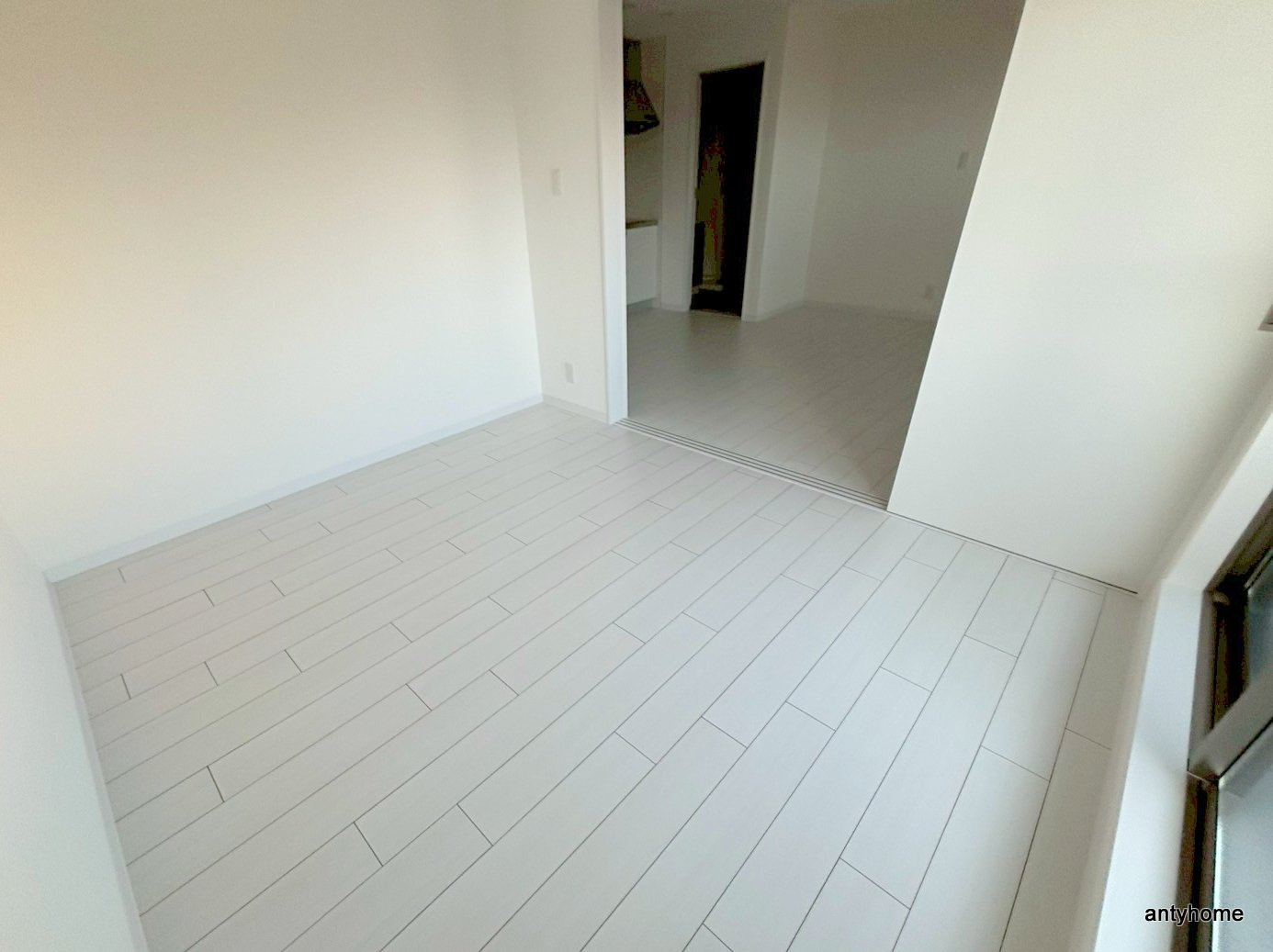 ボヌール緑地公園　仲介手数料無料の洋室