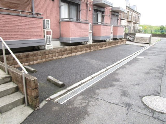 プリマベーラの駐車場|他部屋参考写真