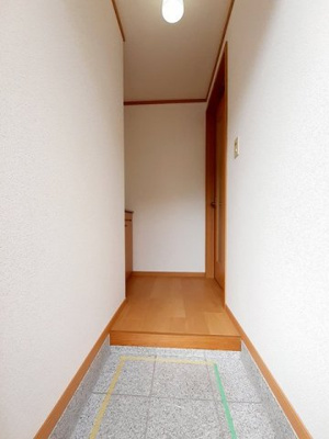 【玄関】 | メゾン・ラ・ジェルメ | きれいな玄関です