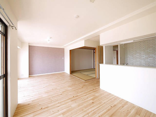 CERES学園前の居間・リビング|おしゃれな居間です