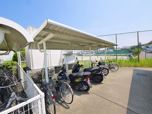 CERES学園前のその他共用部分|駐輪場です