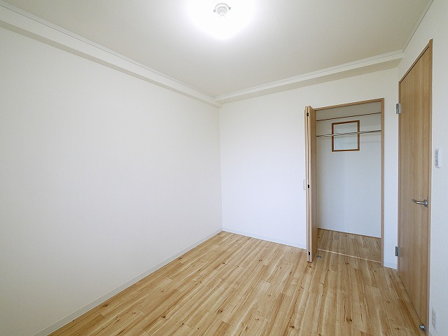 CERES学園前の洋室|落ち着いた色調の洋室です