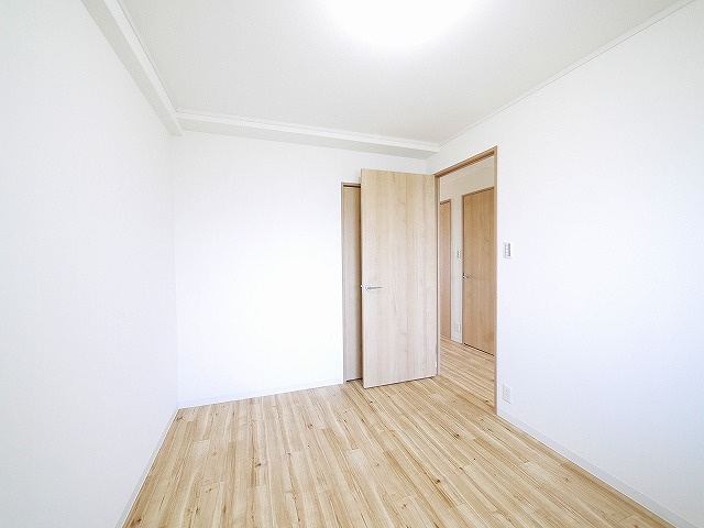 CERES学園前の寝室|ゆとりの広さです