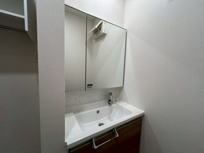 【独立洗面台】 | ソリッソ大久保町西嶋