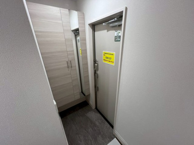 【玄関】 | ソリッソ大久保町西嶋